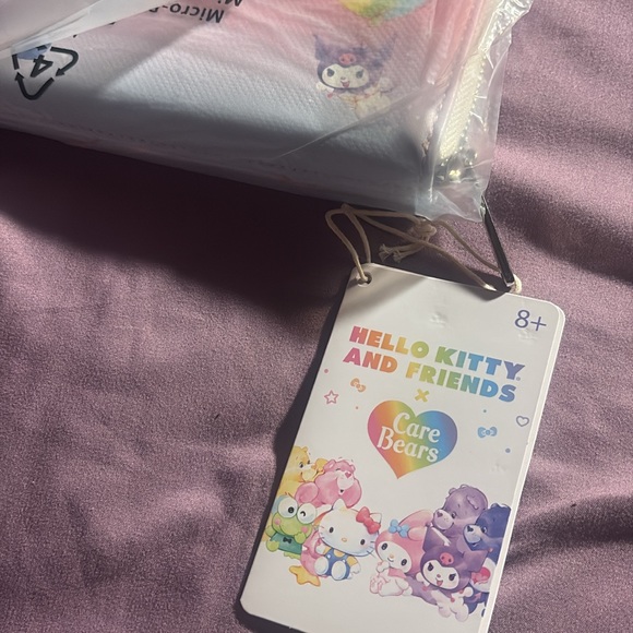New hello kitty carebears wallet - Picture 4 of 5